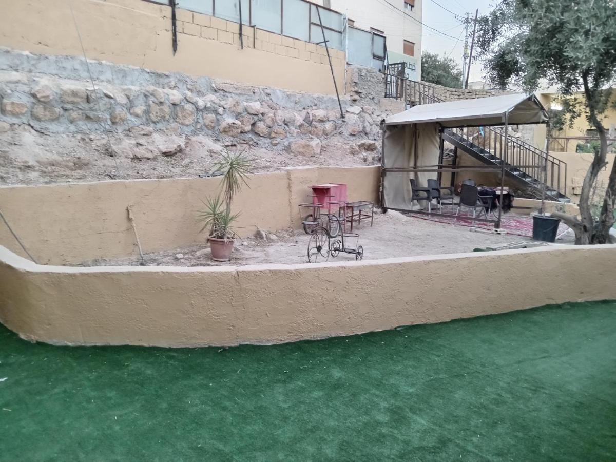 Hotel Emile Altwal Madaba Extérieur photo
