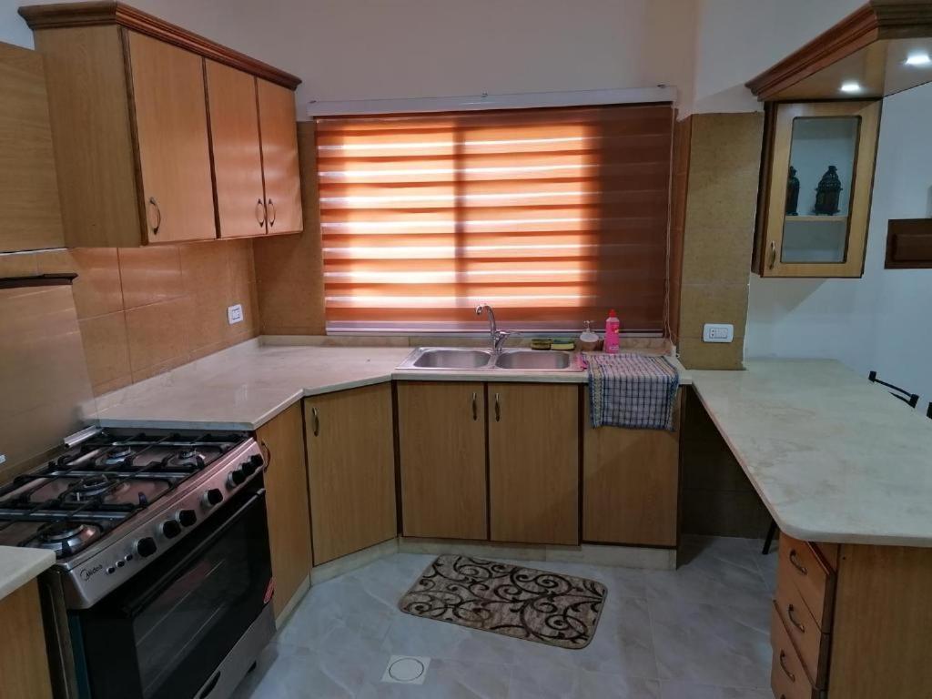 Hotel Emile Altwal Madaba Extérieur photo